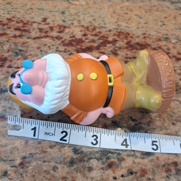 ๐๐ Disney Snow White's Seven Dwarfs - Vintage Rubber/Vinyl Figure Lot of 4 - Picture 5 of 5